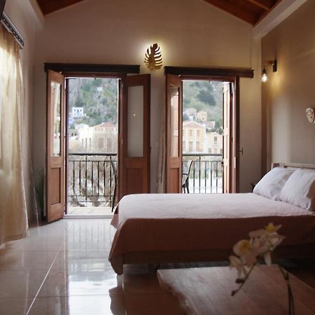 Main Square Apartment Сімі Екстер'єр фото