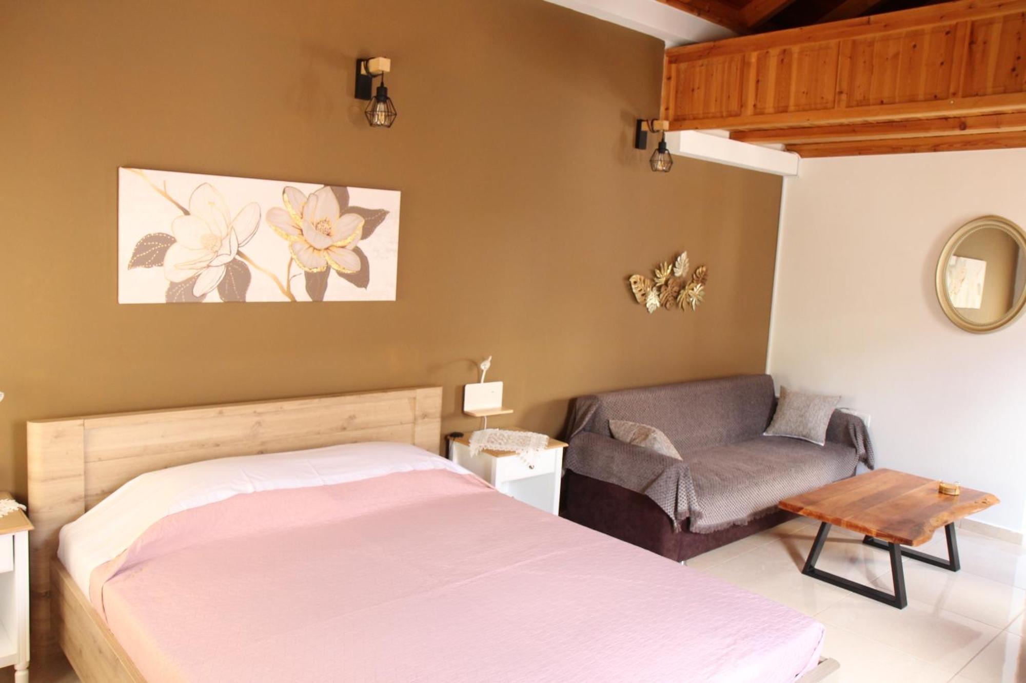 Main Square Apartment Сімі Екстер'єр фото